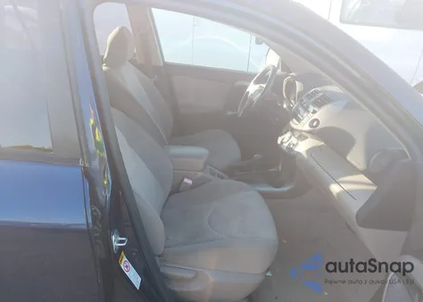 2006 Toyota Rav4 Limited from USA, damaged, VIN JTMBD31V565021088